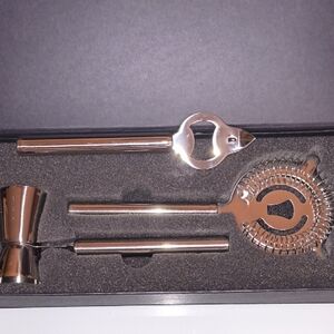Sleek Silver Bar Tool Set